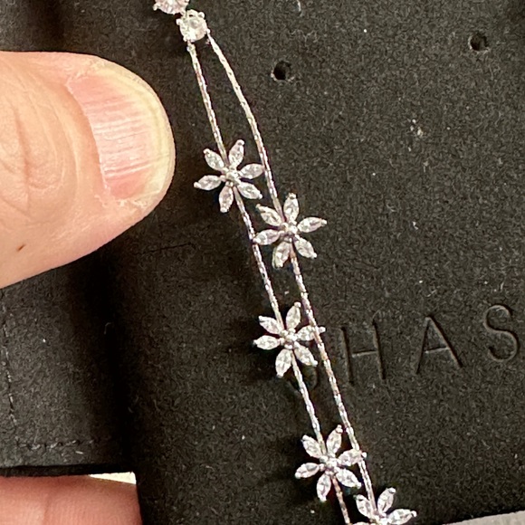 Nordstrom Shashi Whisper Earrings Silver NWT - Picture 3 of 6